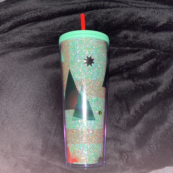 Starbucks Tumbler Christmas Edition - Picture 1 of 3